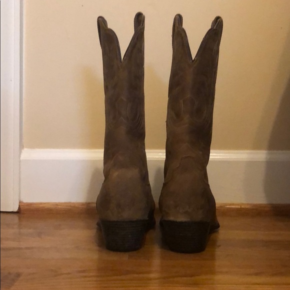 Brown Ariat Cowboy boots - Picture 3 of 5